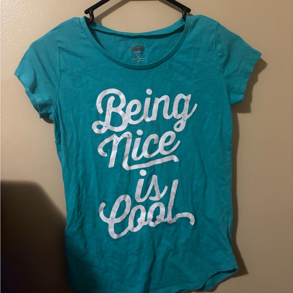 “being nice is cool” Tee